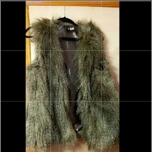 Fur vest